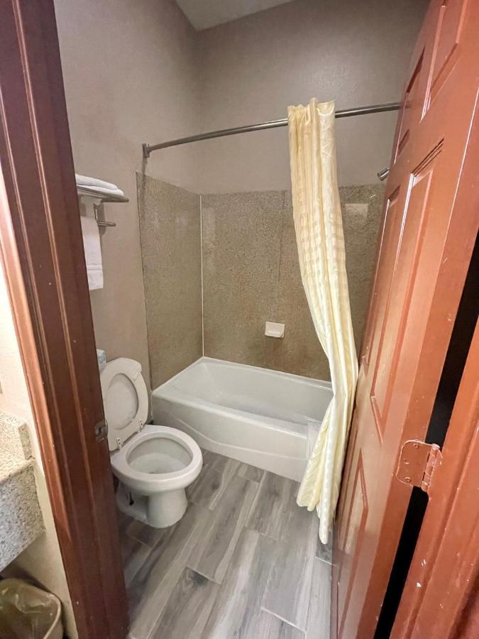 Airport Inn & Suites Корпус-Кристи Экстерьер фото